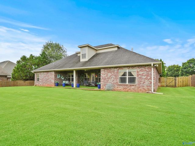 202 Pebble Creek Drive SW, Madison, AL 35756