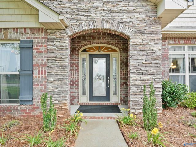 202 Pebble Creek Drive SW, Madison, AL 35756