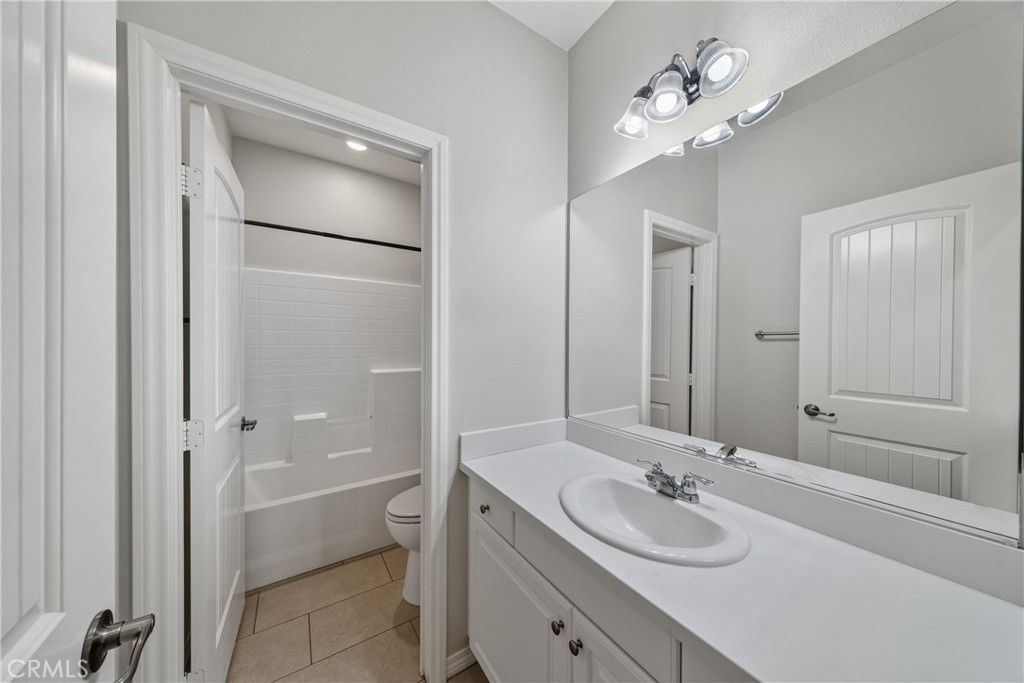 Image 24 of property listing at 37568 River Oats Lane, Murrieta, CA 92563