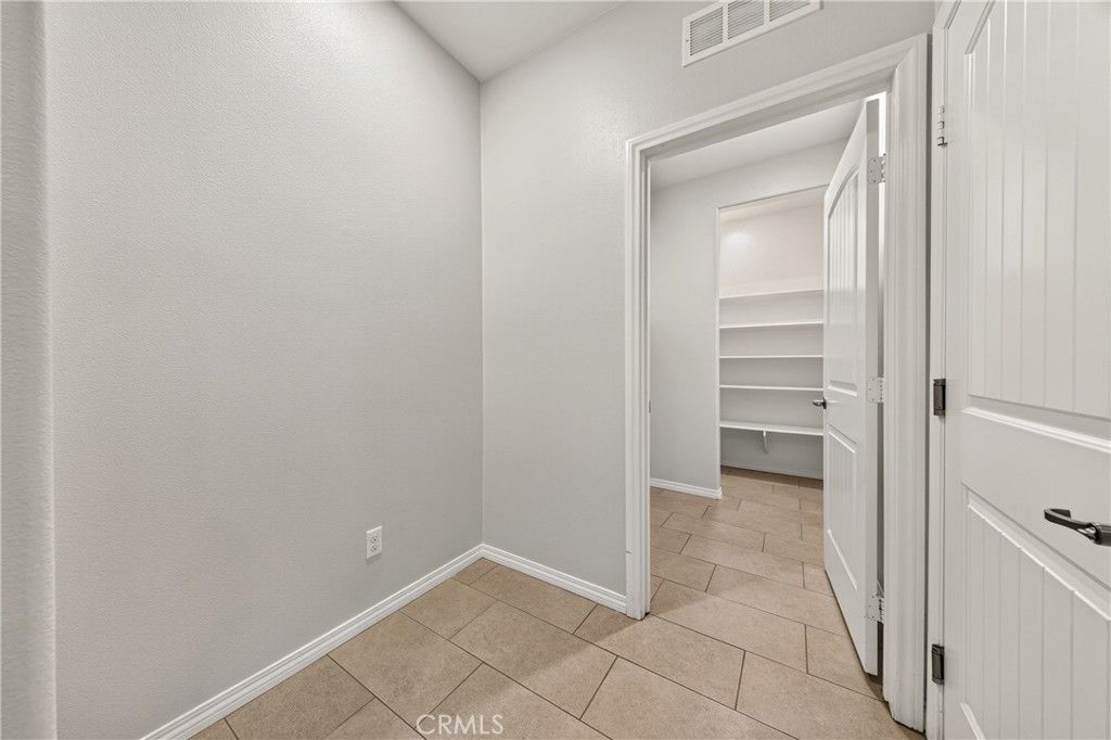 Image 27 of property listing at 37568 River Oats Lane, Murrieta, CA 92563