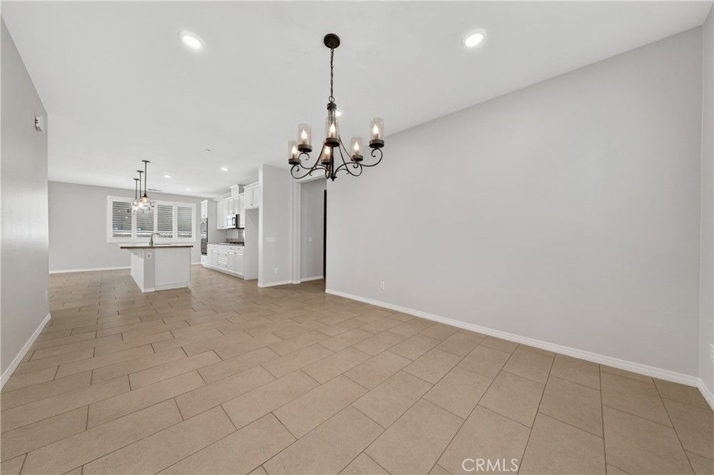 Image 7 of property listing at 37568 River Oats Lane, Murrieta, CA 92563