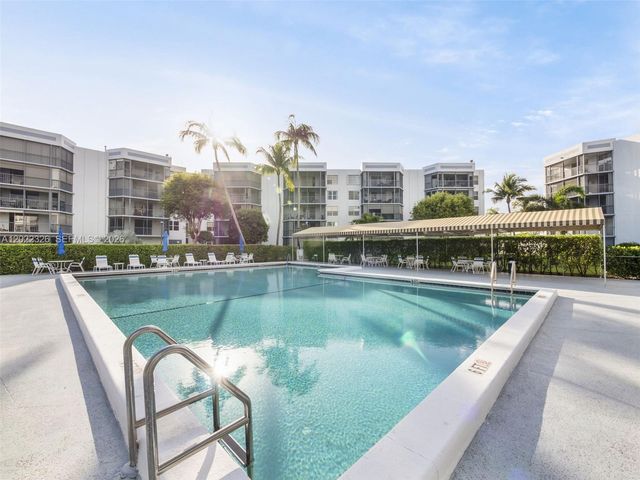 6400 NW 2nd Avenue 117, Boca Raton, FL 33487