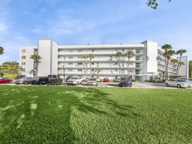 6400 NW 2nd Avenue 117, Boca Raton, FL 33487