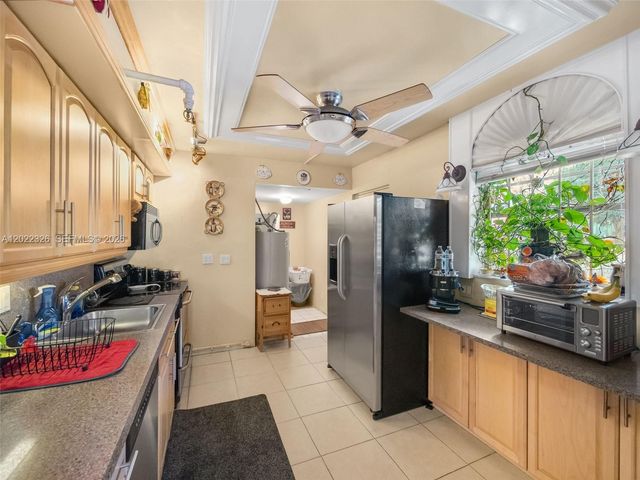 6400 NW 2nd Avenue 117, Boca Raton, FL 33487