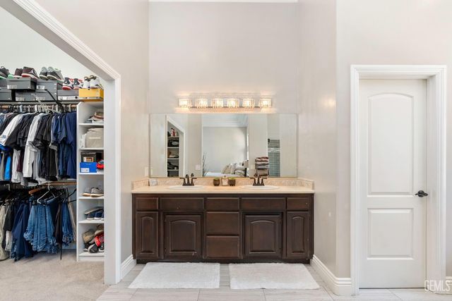 11309 Harrington Street, Bakersfield, CA 93311