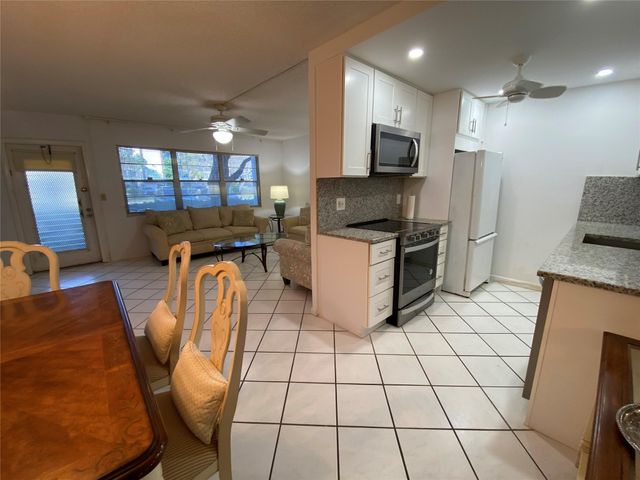 1145 Cambridge G 1145, Deerfield Beach, FL 33442