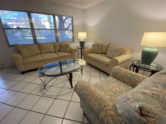 1145 Cambridge G 1145, Deerfield Beach, FL 33442