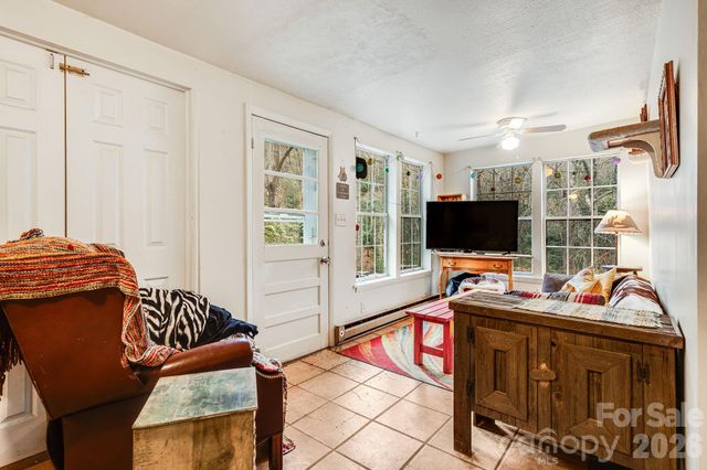 55 Heavenly Lane, Fairview, NC 28730