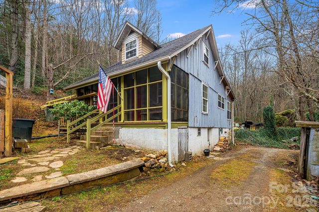 55 Heavenly Lane, Fairview, NC 28730