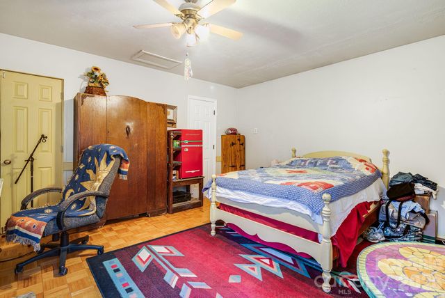 55 Heavenly Lane, Fairview, NC 28730