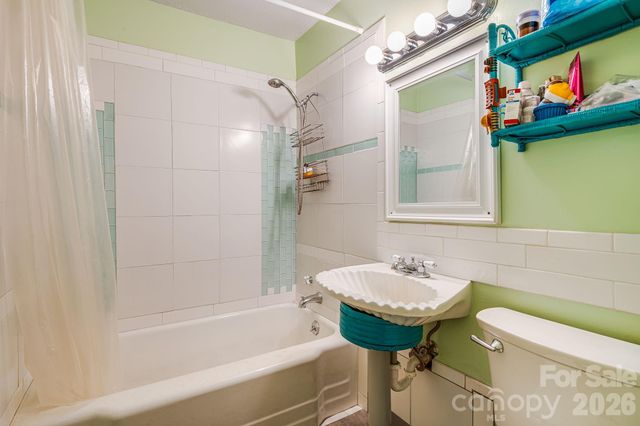 55 Heavenly Lane, Fairview, NC 28730