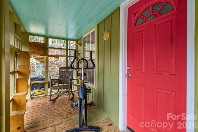 55 Heavenly Lane, Fairview, NC 28730