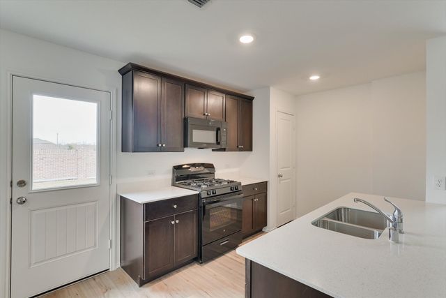 409 Laurenbrooke Drive, Anna, TX 75409