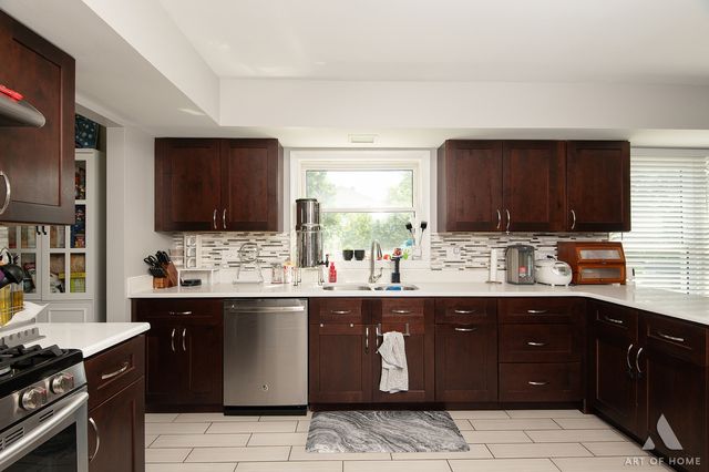 1415 Churchill Road, Schaumburg, IL 60195