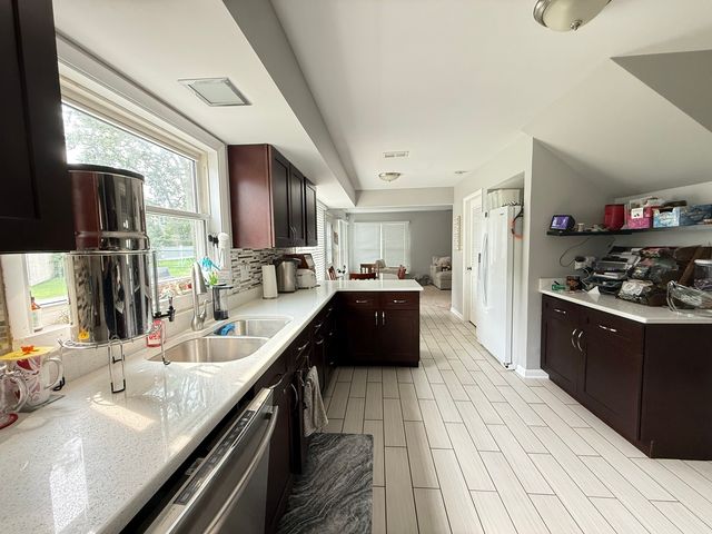 1415 Churchill Road, Schaumburg, IL 60195
