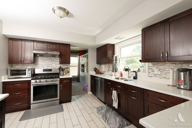 1415 Churchill Road, Schaumburg, IL 60195