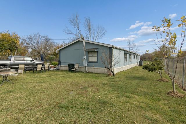 2716 Southmore Avenue E, Pasadena, TX 77502