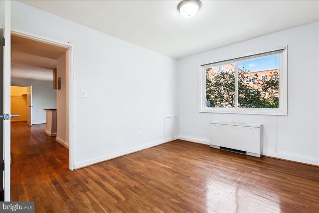 116 LEE AVE #303, Takoma Park, MD 20912