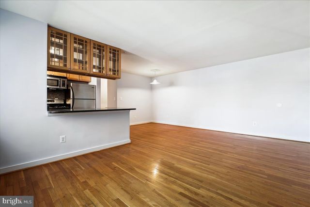 116 LEE AVE #303, Takoma Park, MD 20912