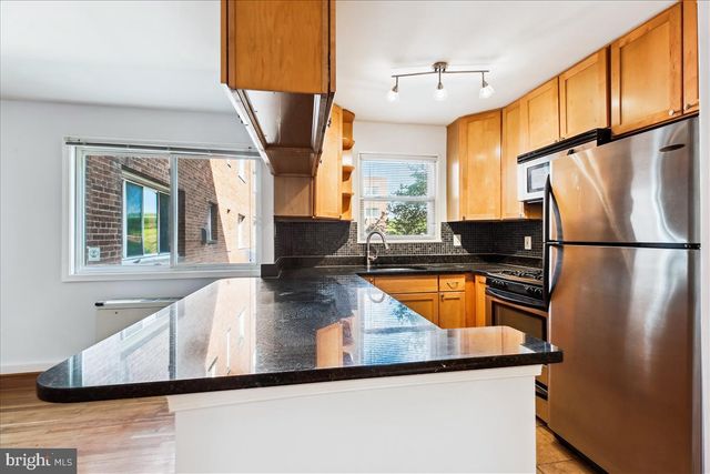 116 LEE AVE #303, Takoma Park, MD 20912