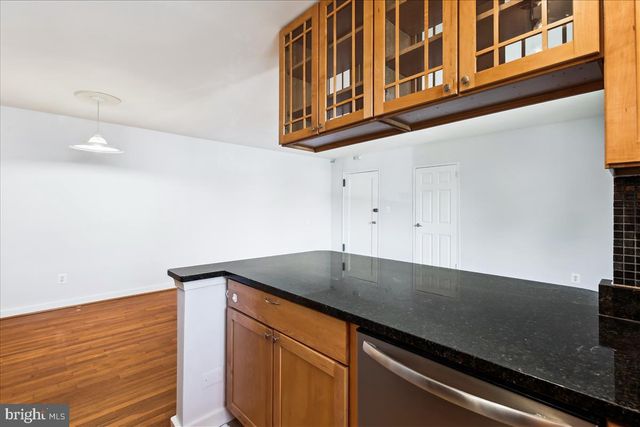 116 LEE AVE #303, Takoma Park, MD 20912