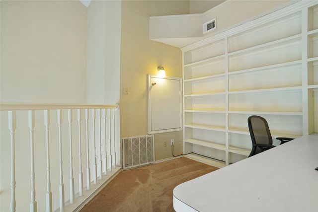 2000 Creek Royal Drive, Mesquite, TX 75181