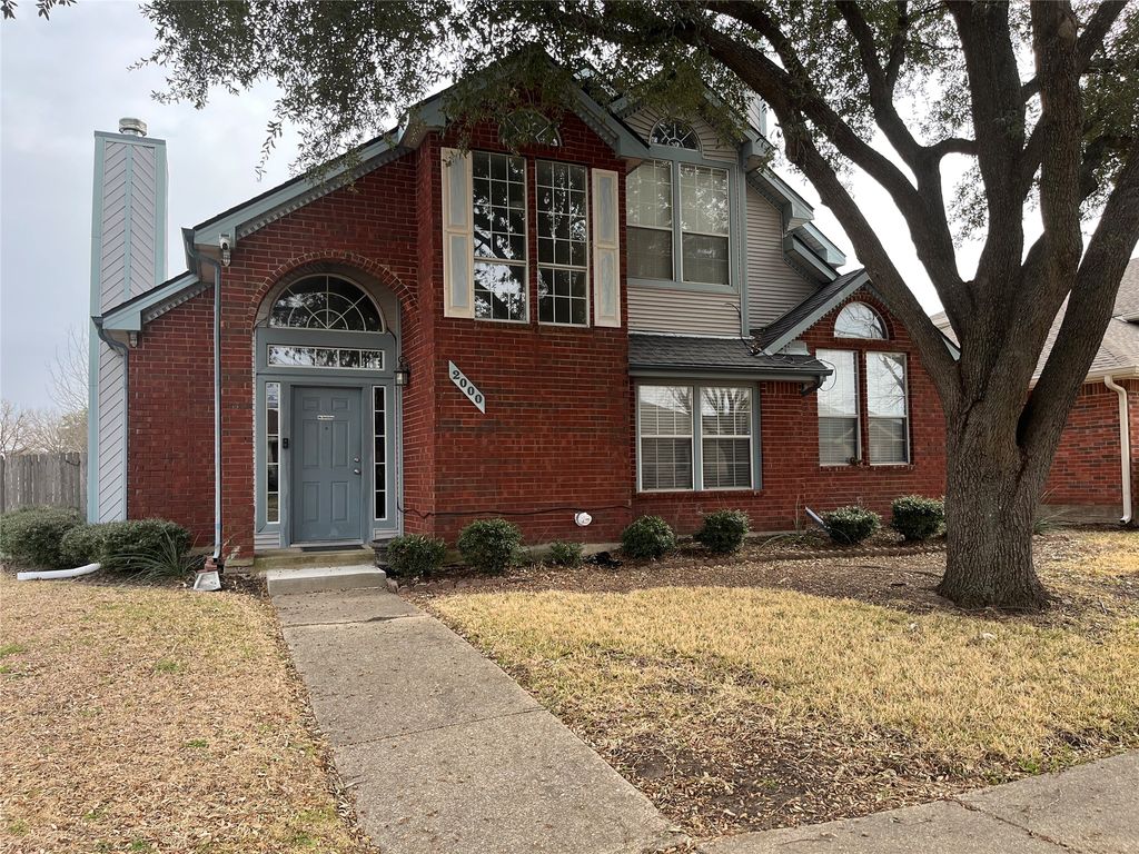 2000 Creek Royal Drive, Mesquite, TX 75181