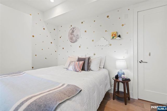 371 2nd Street 2B, Jersey City, NJ 07302