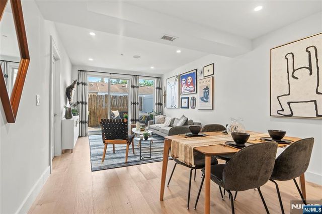 371 2nd Street 2B, Jersey City, NJ 07302