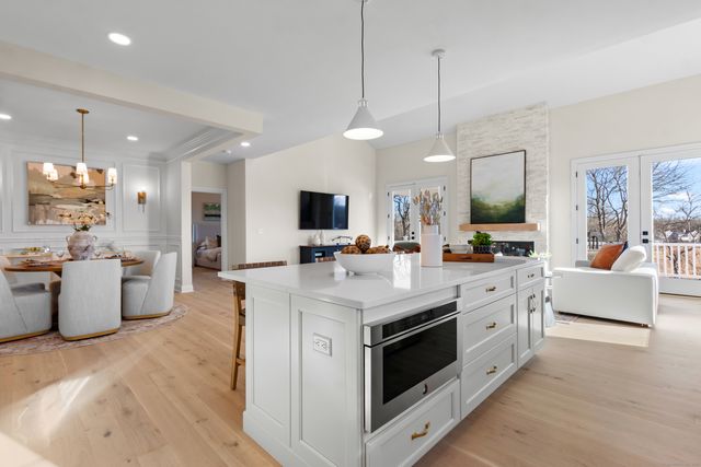 25 Summertime Circle, Stonington, CT 06379