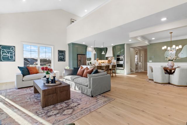 25 Summertime Circle, Stonington, CT 06379