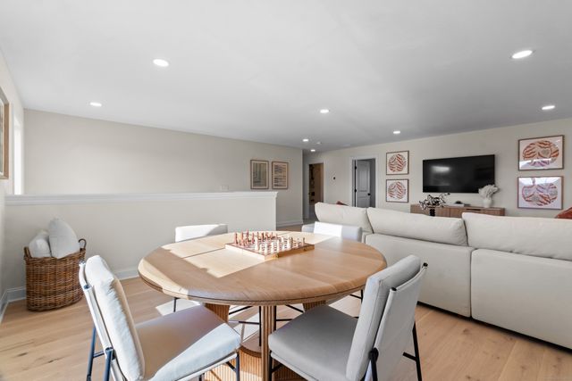 25 Summertime Circle, Stonington, CT 06379