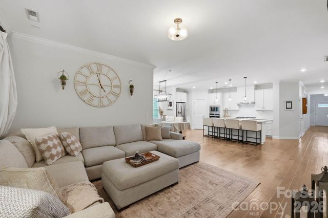 8504 Pennegrove Circle, Charlotte, NC 28214