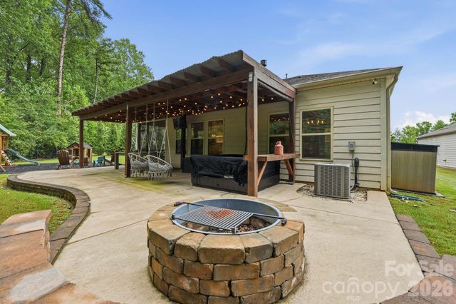 8504 Pennegrove Circle, Charlotte, NC 28214