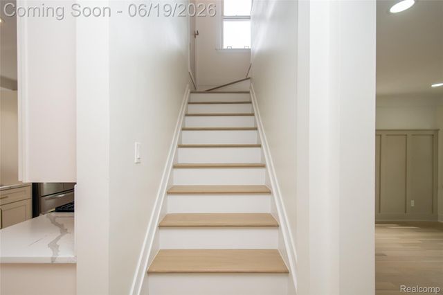 2330 Buckingham Avenue, Berkley, MI 48072