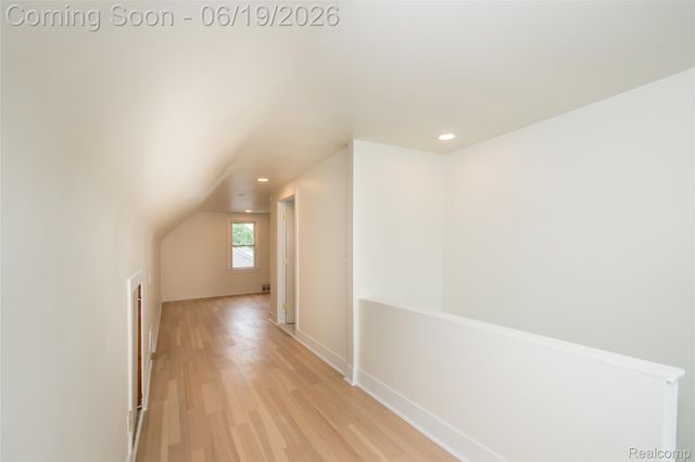 2330 Buckingham Avenue, Berkley, MI 48072