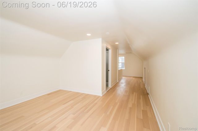 2330 Buckingham Avenue, Berkley, MI 48072