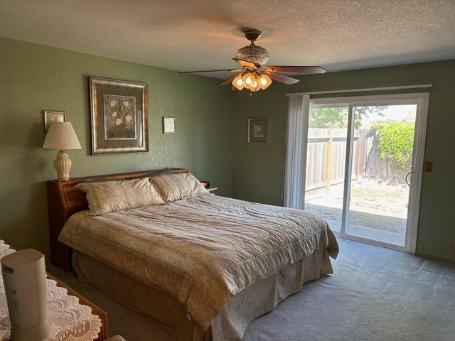 1691 Davis St, Ripon, CA 95366