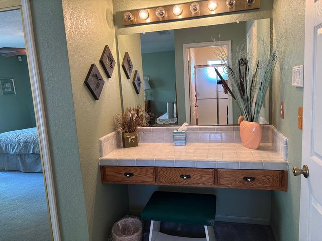 1691 Davis St, Ripon, CA 95366