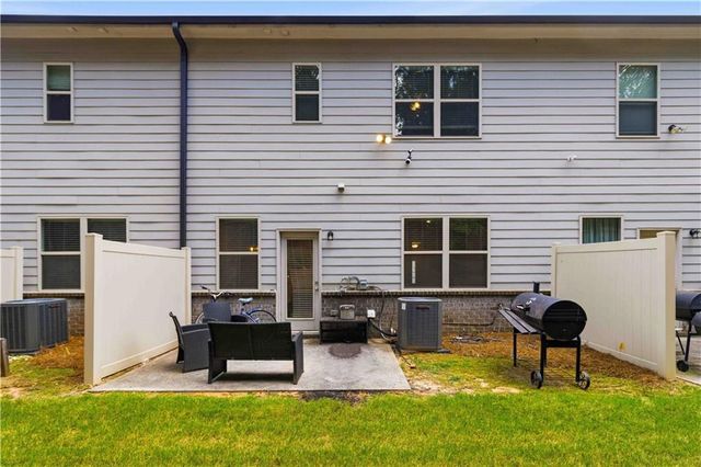 2483 Quay Ridge, Lawrenceville, GA 30044