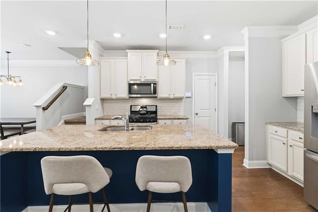 2483 Quay Ridge, Lawrenceville, GA 30044