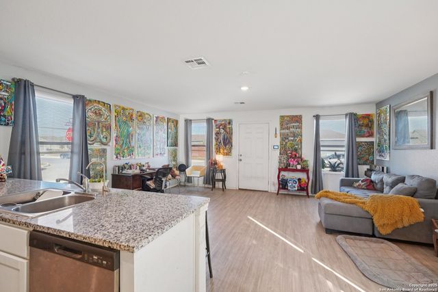 14010 Llama Pl, San Antonio, TX 78252