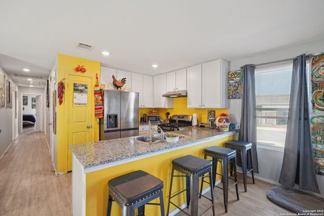 14010 Llama Pl, San Antonio, TX 78252