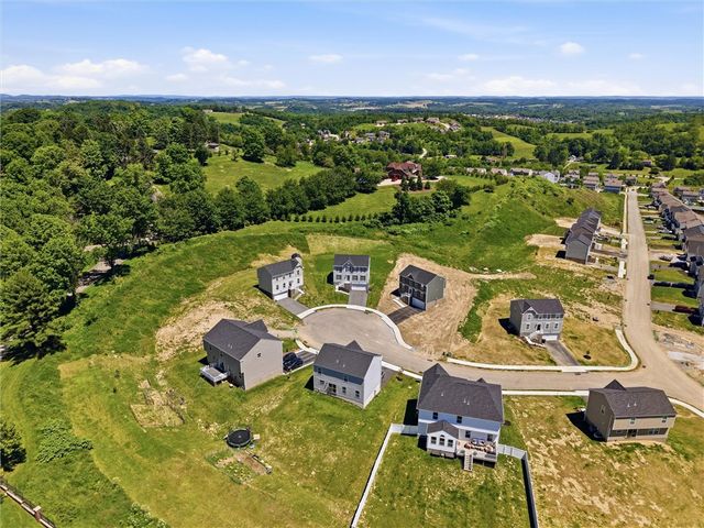 714 Dahlia Drive, Belle Vernon, PA 15012