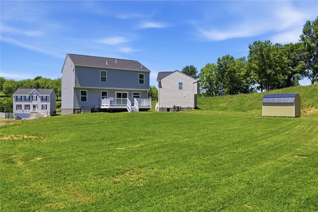 714 Dahlia Drive, Belle Vernon, PA 15012