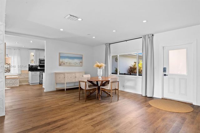 7770 Hawthorne Ave, Miami Beach, FL 33141