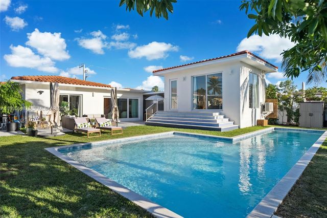 7770 Hawthorne Ave, Miami Beach, FL 33141