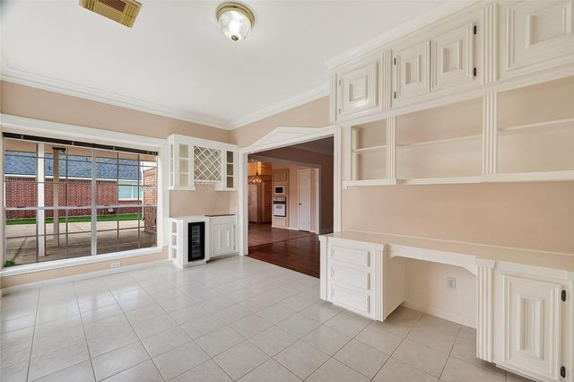 1915 Sandy Schoals, League City, TX 77573