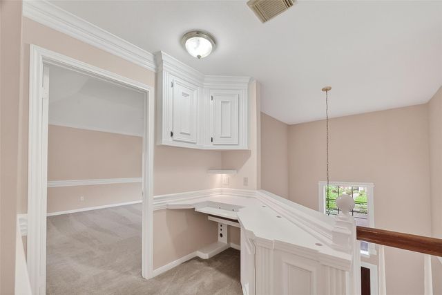 1915 Sandy Schoals, League City, TX 77573