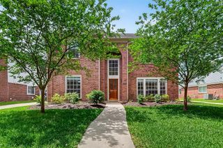 1915 Sandy Schoals, League City, TX 77573